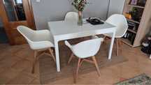 Mesa extensível mais cadeiras
