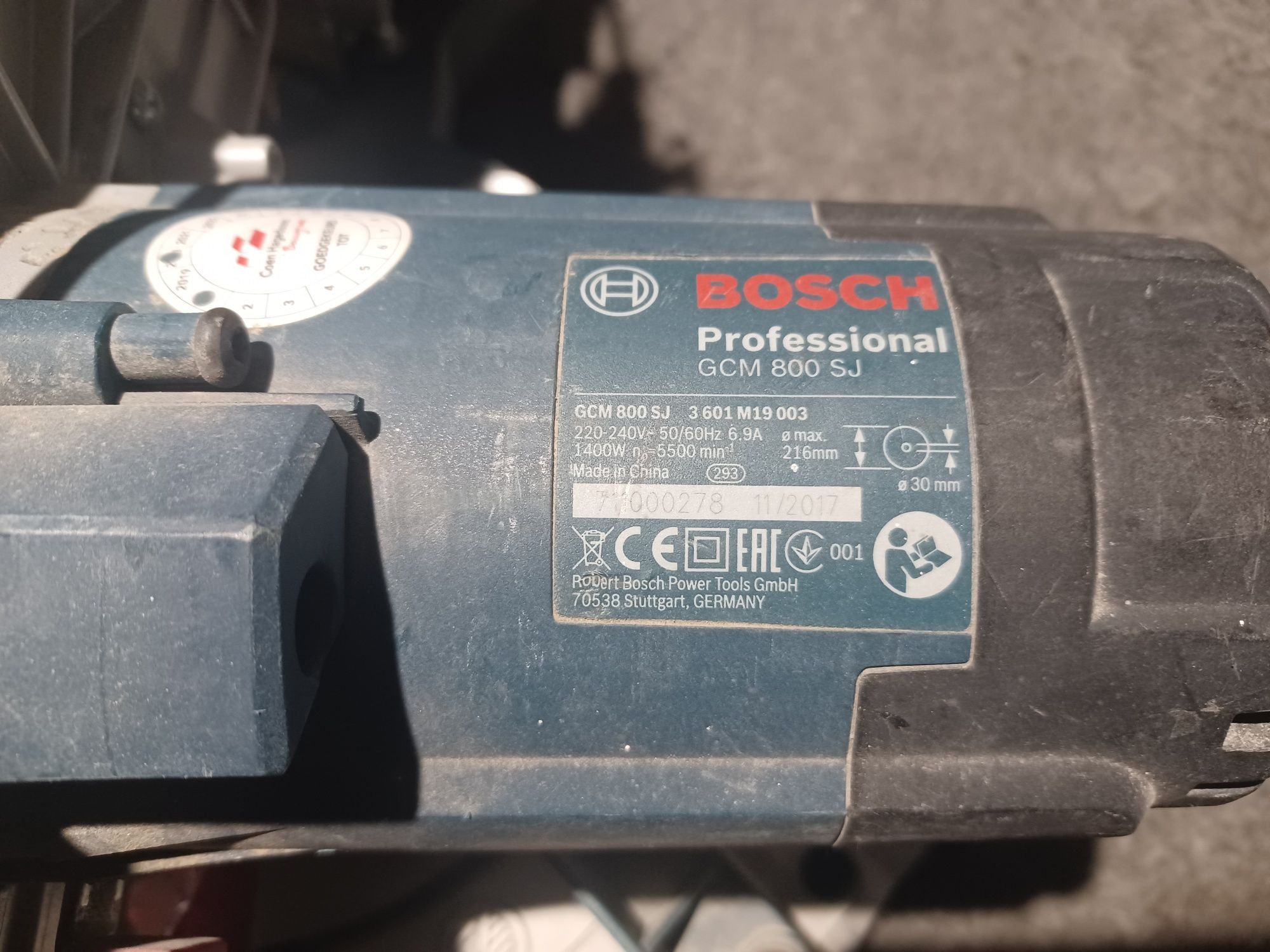 Piła ukośnice BOSCH GCM 800 SJ Professional