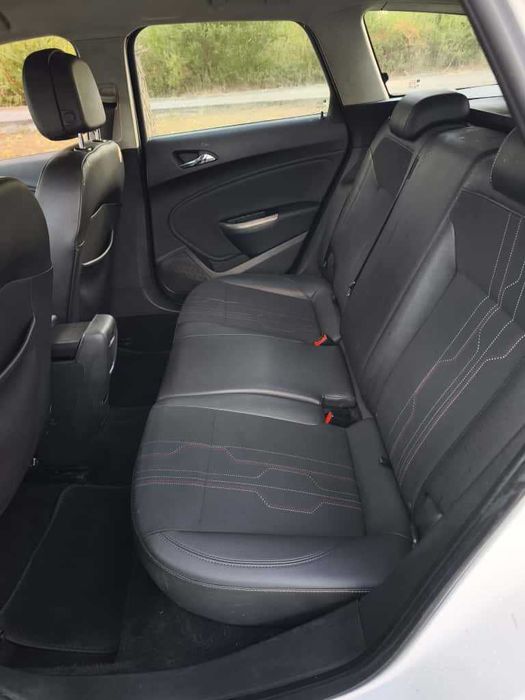 Opel Astra J Sport Tourer  1.7 CDTI