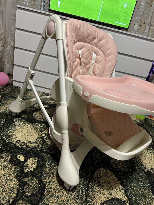 Стільчик для годування