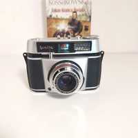 Bardzo ładny aparat analogowy z 1961 roku marki BILORA  Bonita film 35