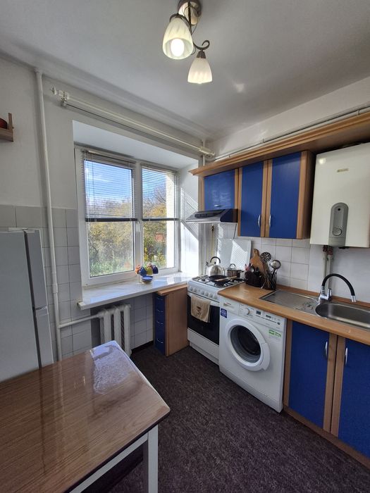 Оренда двокімнатної квартири вул. Захисників України