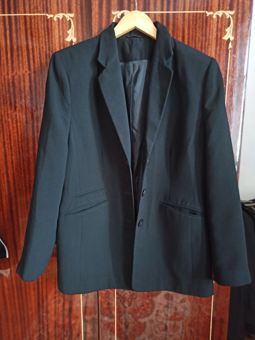 Длинный черный пиджак/L