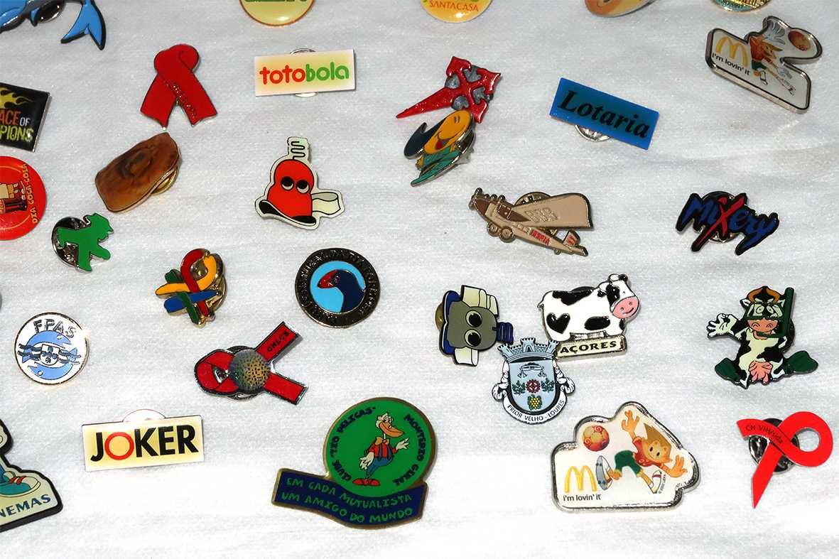 Pins antigos coleção