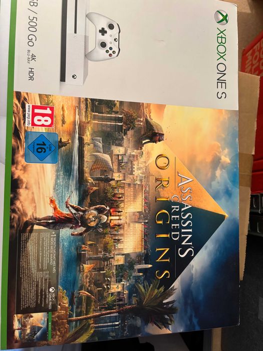 Consola Xbox one S 512 com comando