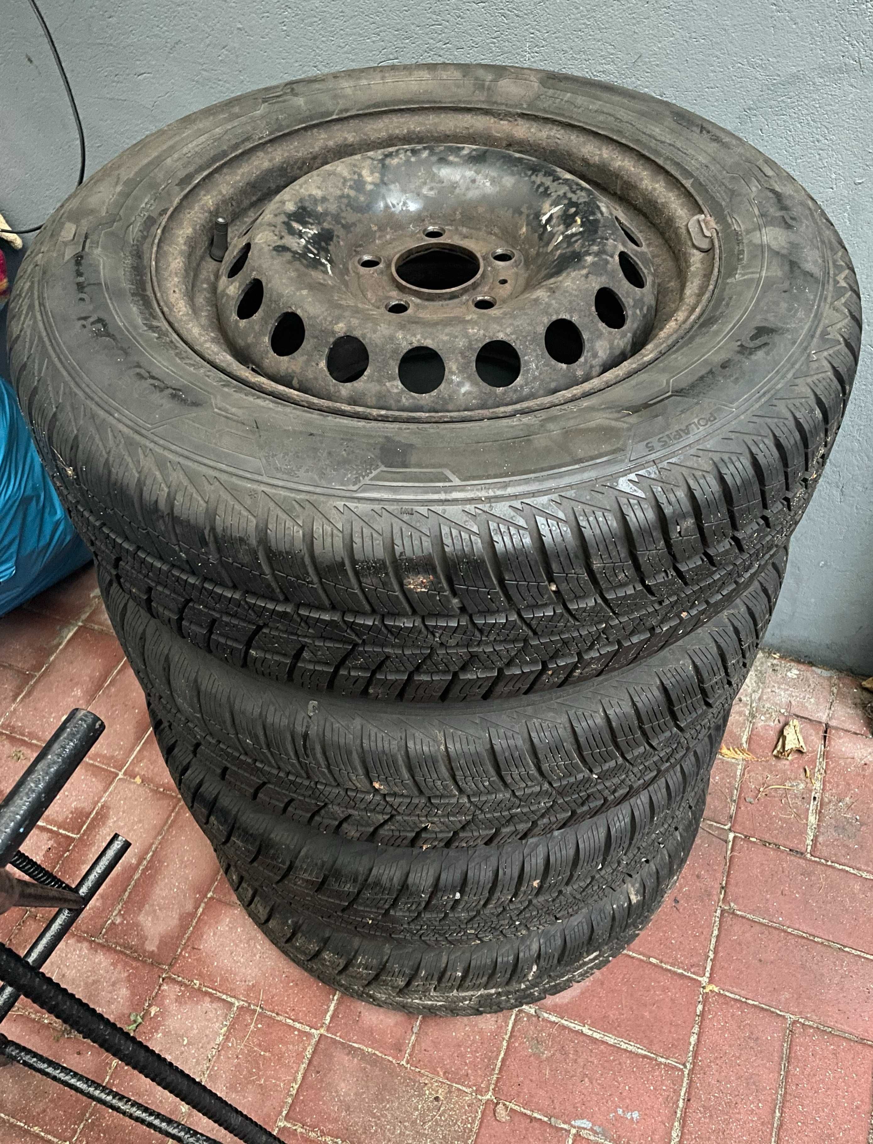 Koła zimowe SAAB stalowe 6jx15, 5x110, et49, 195/65R15T Barum