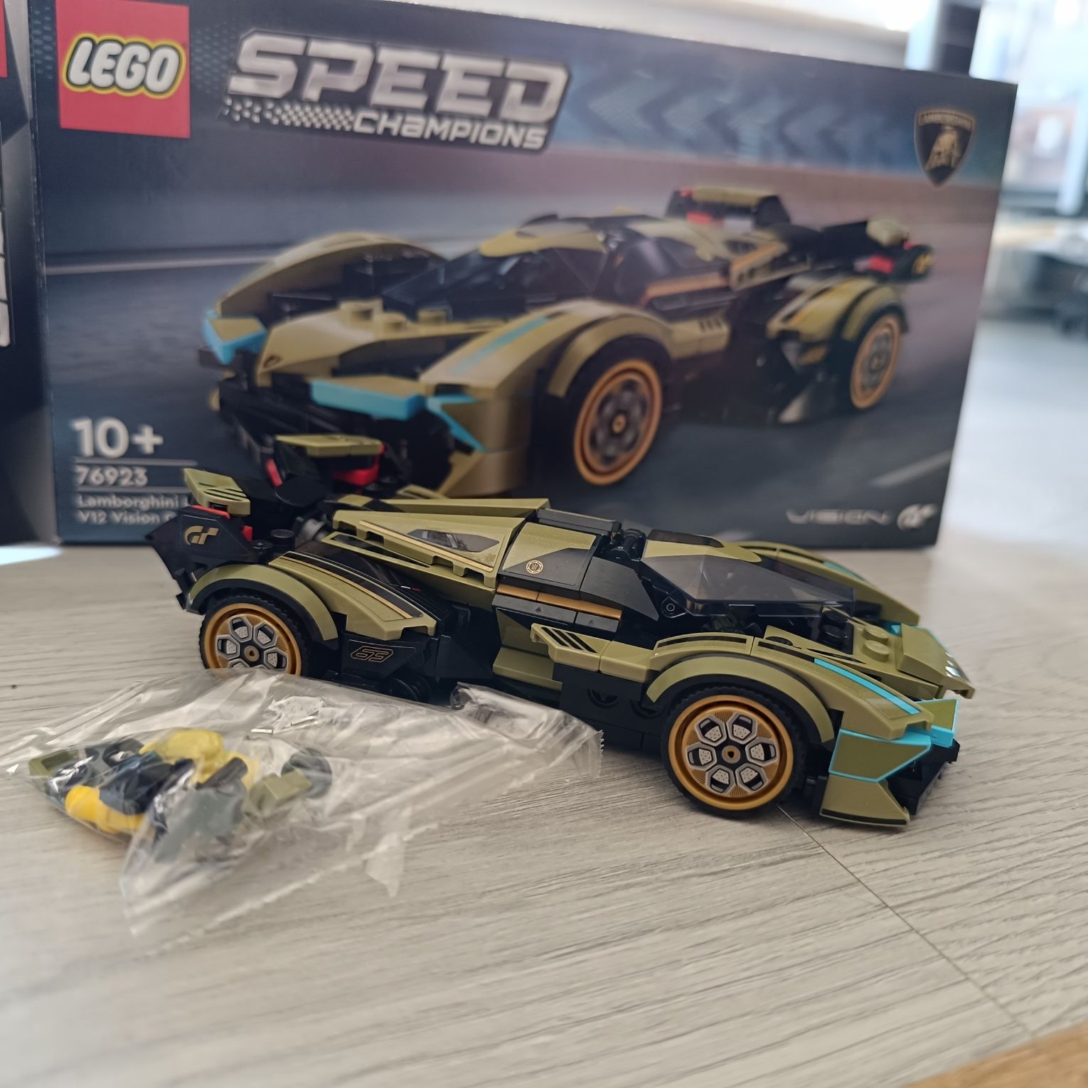 Lego Speed Champions 76923 - completo e montado