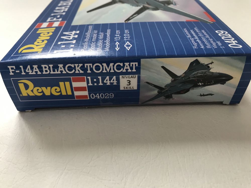 Model do sklejania Revell 04029 samolot Black Tomcat