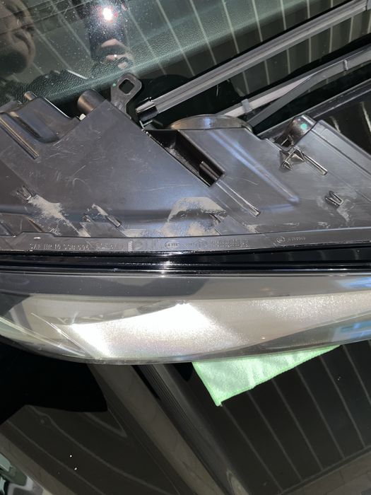 Фари Volkswagen Toureg NF 2011-2015