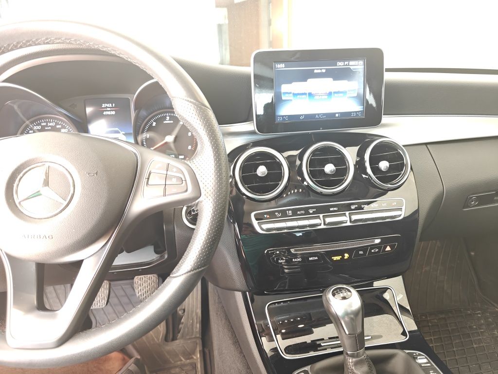 Mercedes  C 220d