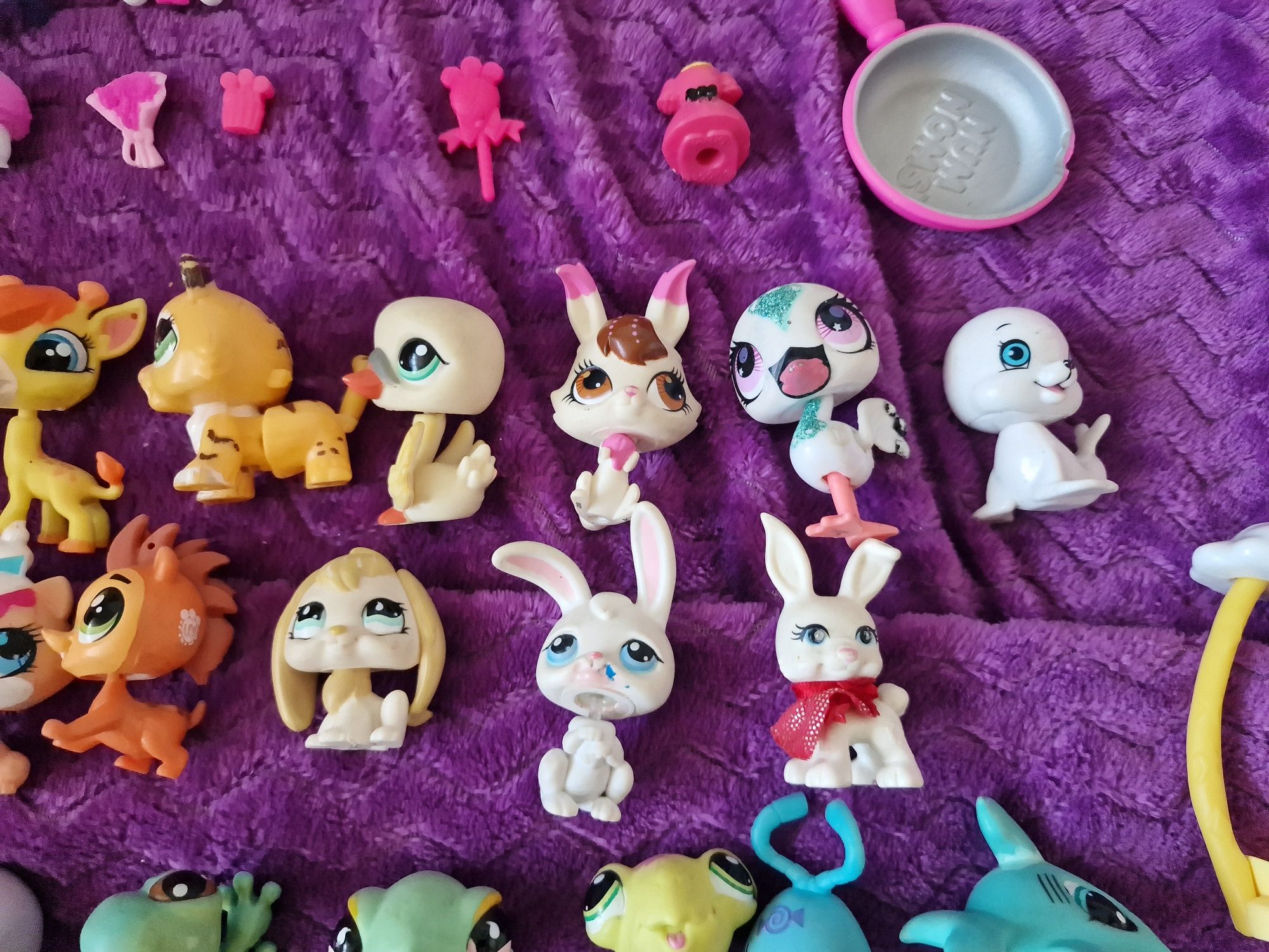 The Littlest Petshop 32 figurki + huśtawka + dodatki