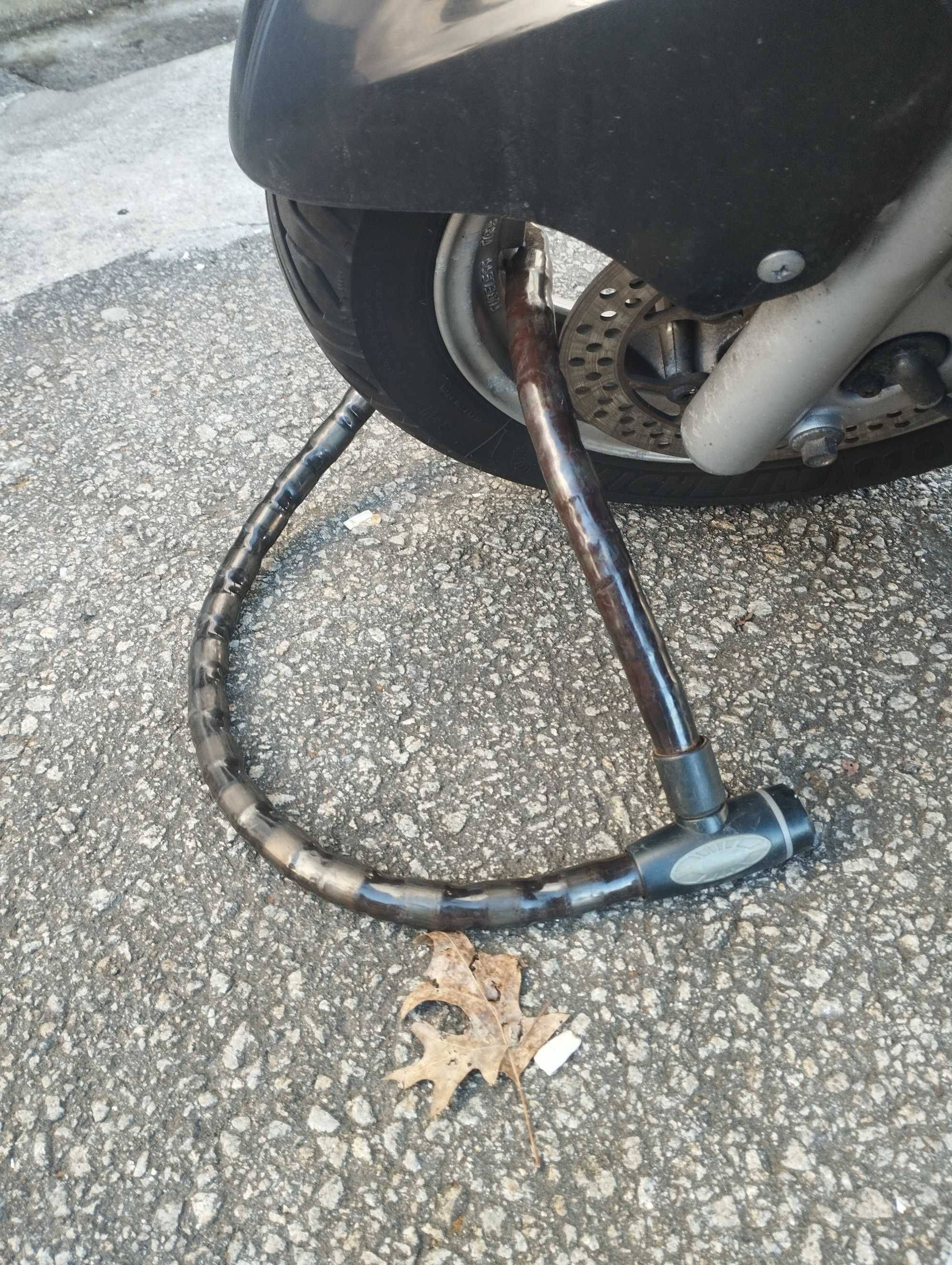 Vendo trava para moto