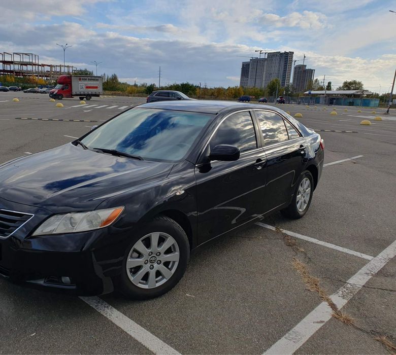 Продам TOYOTA CAMRY 2.4 Газ/бензин в отличном состоянии