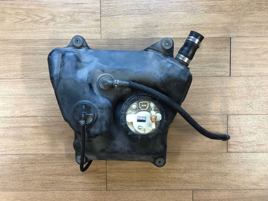 DEPÓSITO COM BOMBA DE COMBUSTÍVEL SUZUKI BRUGMAN AN 650