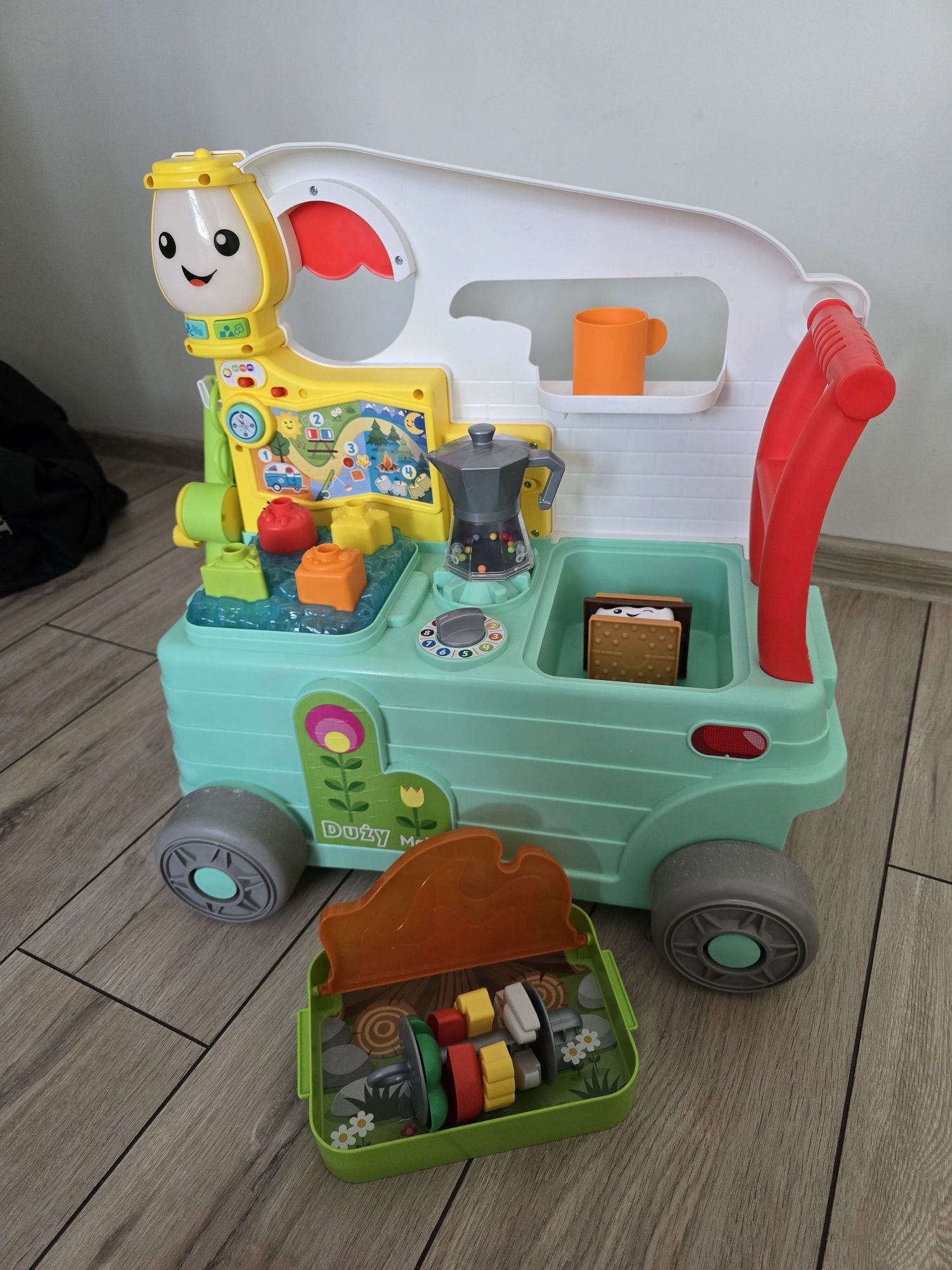 Wesoly Kamper, ucz się i śmiej, fisher price