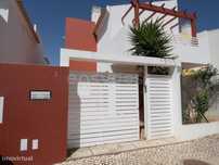 Moradia T3 com varandas e terraços - Conceição de Tavira