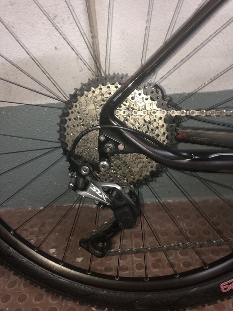 Bicicleta coluer em carbono roda 29