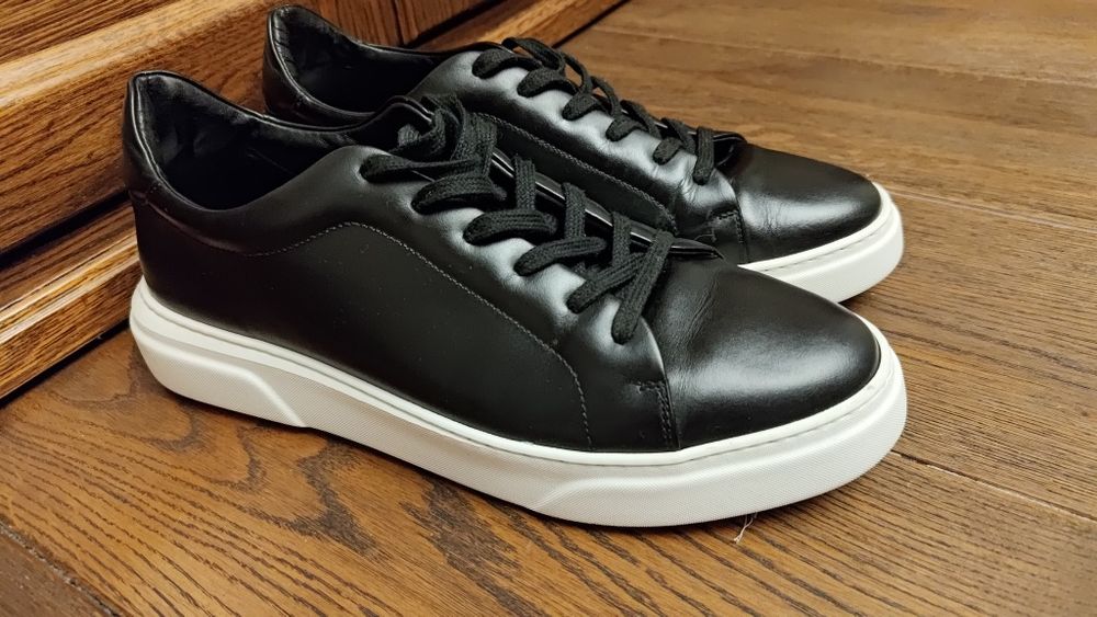 Pantofola d'oro 45 cm. 29.5 cm. Skóra. Jak Karl Lagerfeld, Guess