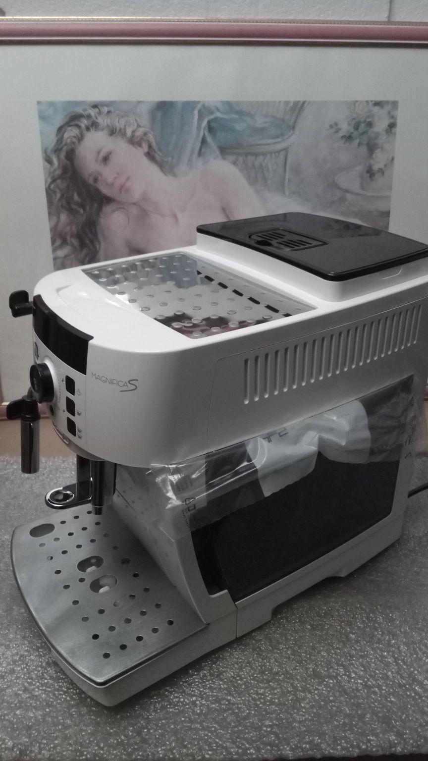 Кофемашина DeLonghi Magnifica S  ECAM 22.110(витрина из Германии)