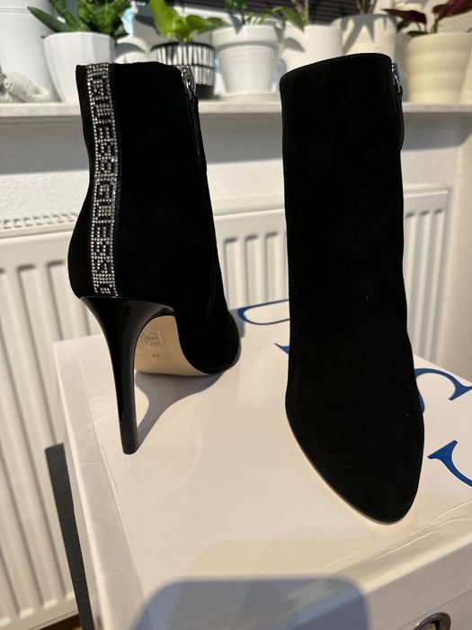 Guess botki zamszowe/ szpilki szykowne, jak nowe