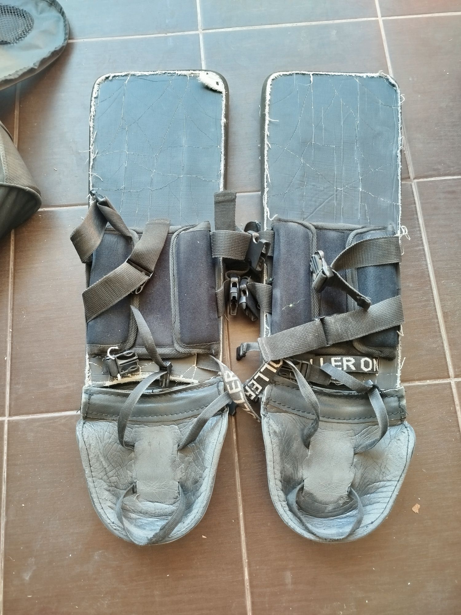 Caneleiras GR hóquei em patins