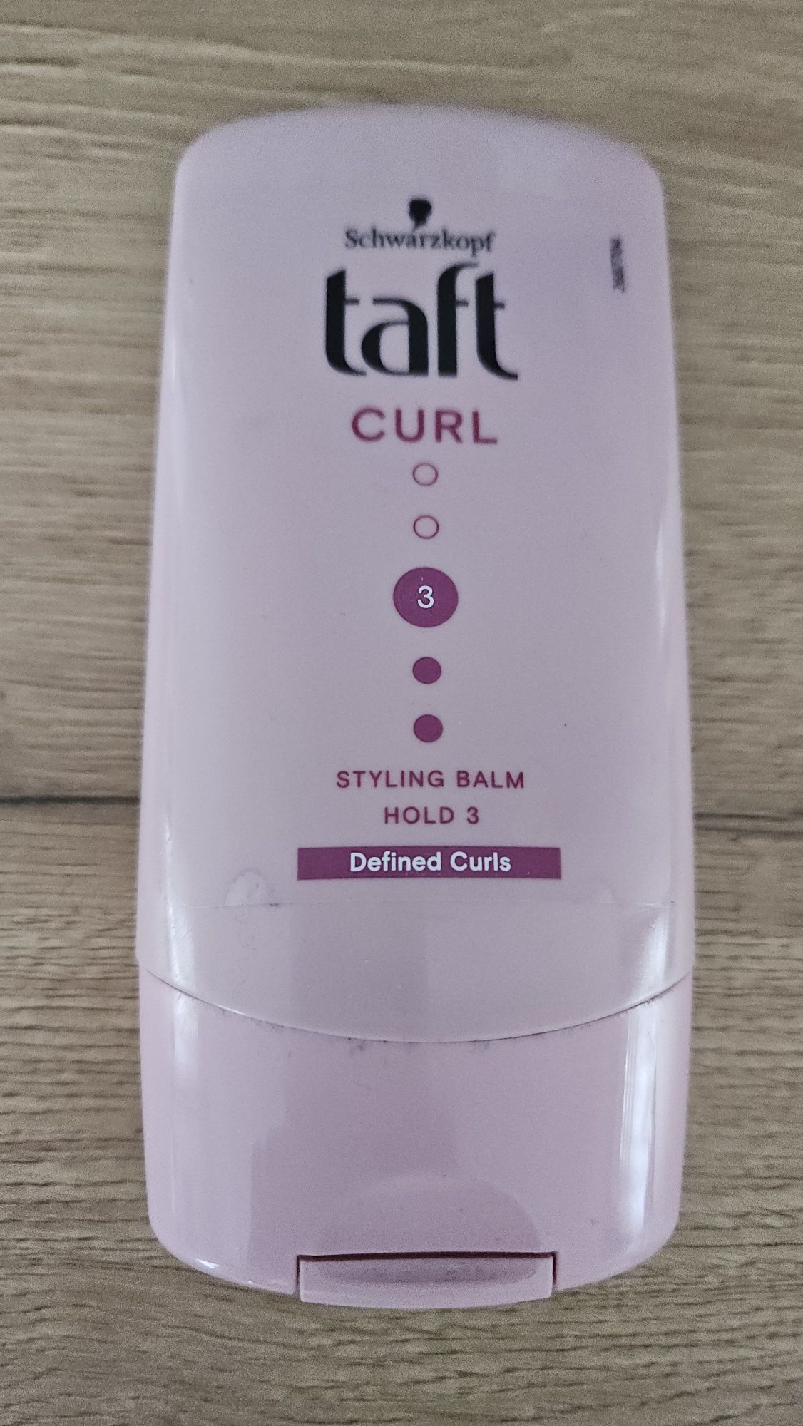 Zestaw kosmetyków perfumy tusz kredka puder podkład paese fluid brwiba