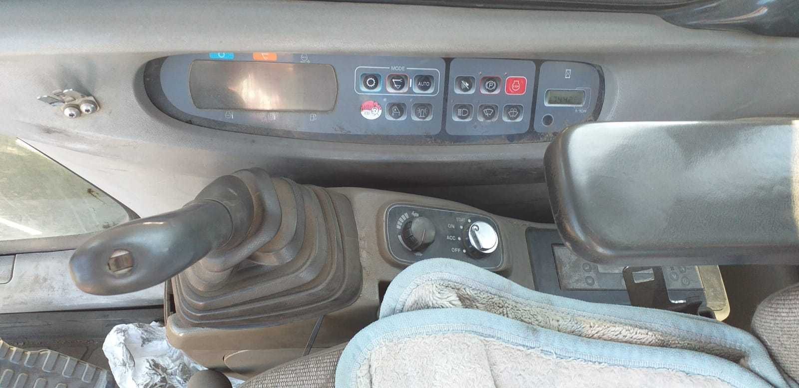 Koparka Case CX210, 2006