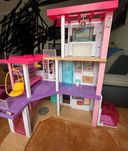 Sprzedam zestaw zabawek dla Barbie