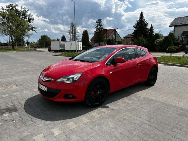 Opel Astra J GTC