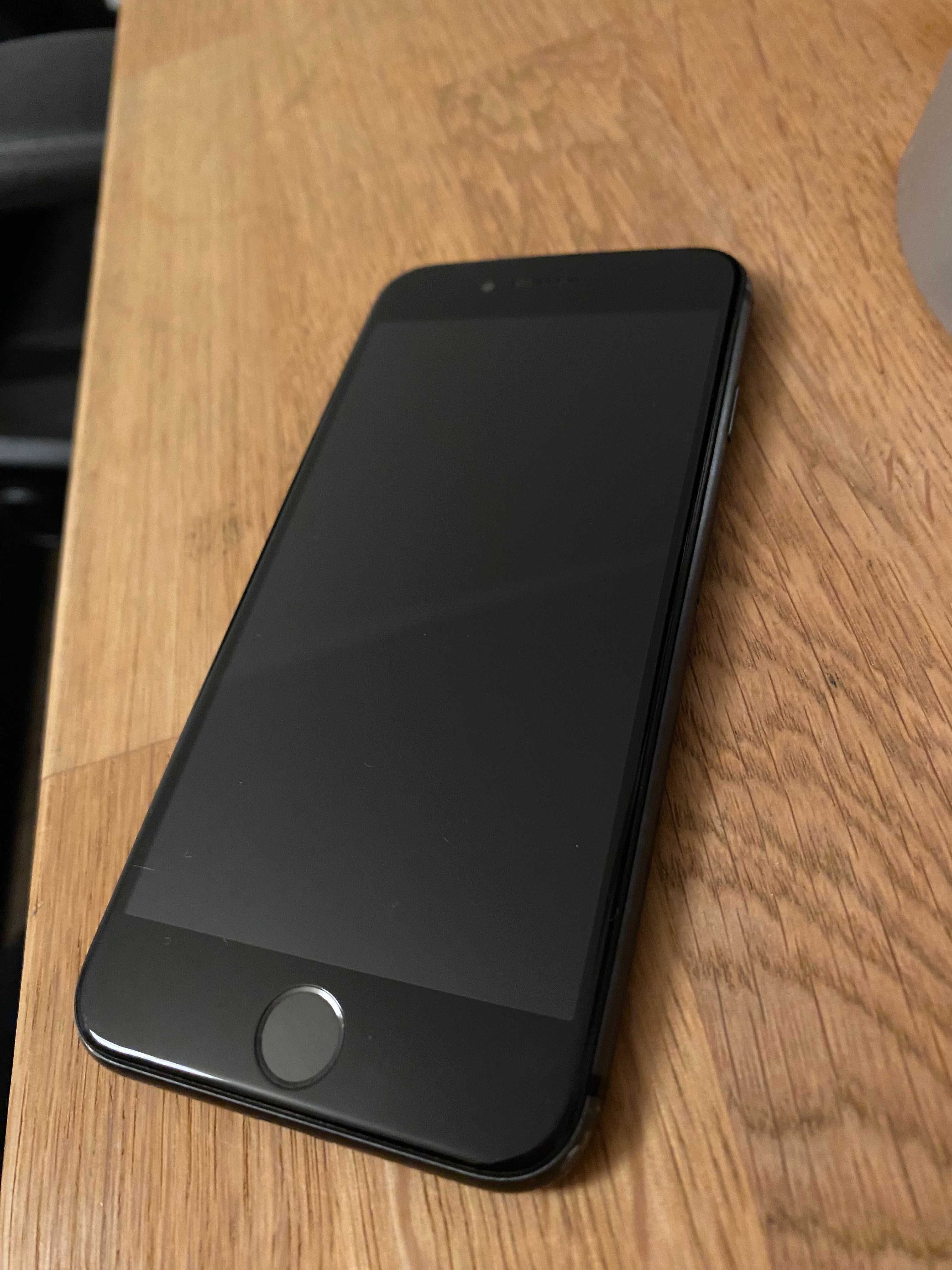 IPhone 8 64 GB Stan Prawie Idealny
