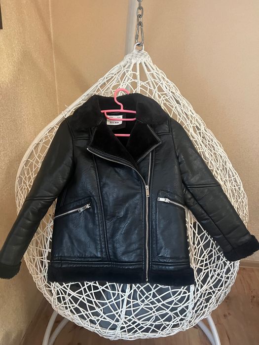 Дублянка Zara. для дівчинки 10-11 років