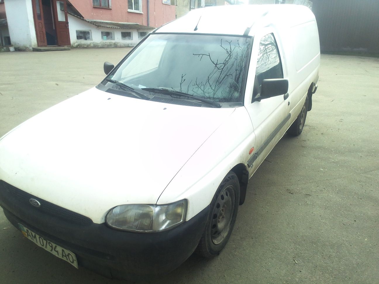 Продам обмін ford escort AVL