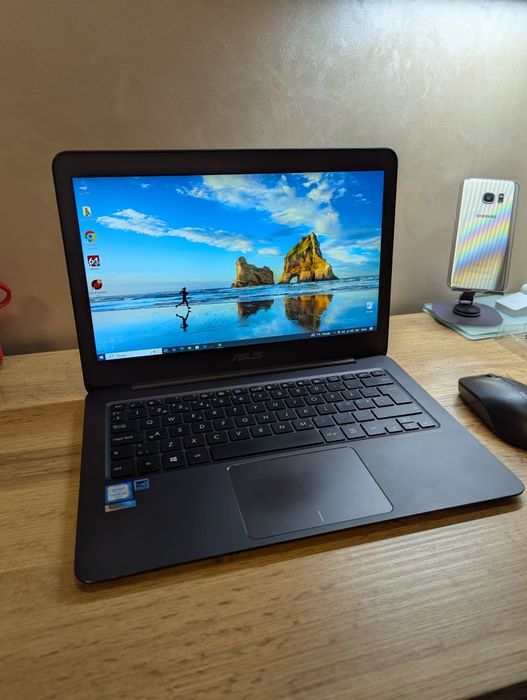 Тонкий ультрабук Asus UX305C QHD 8/256