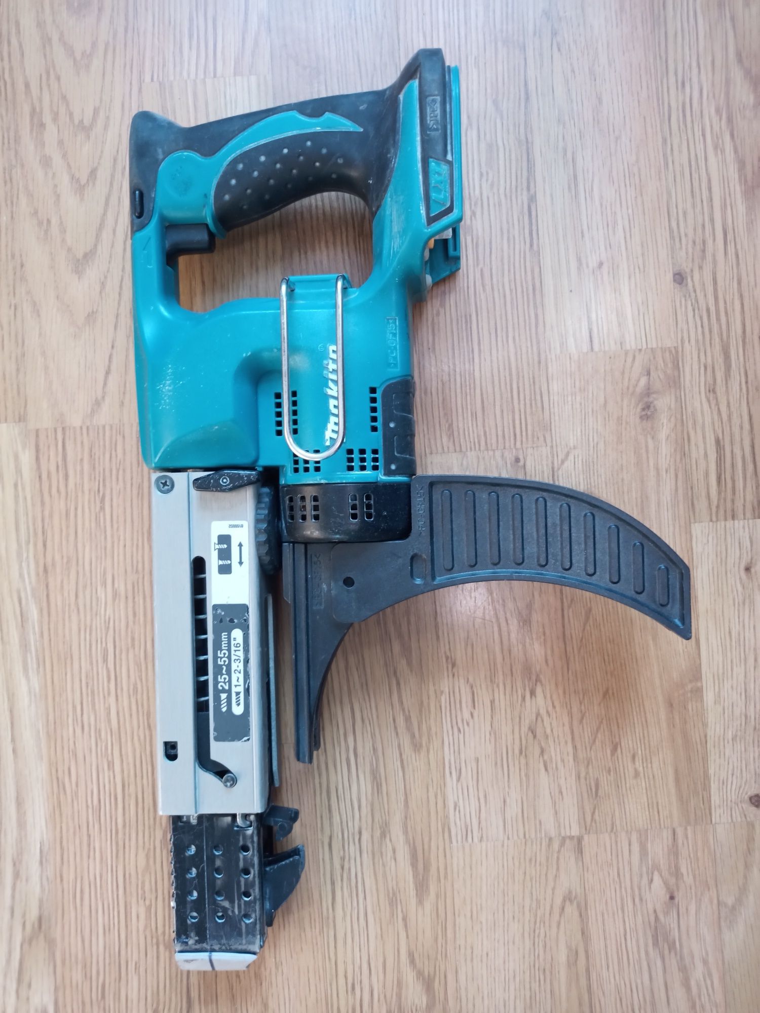 Makita wkrętarka DFR550