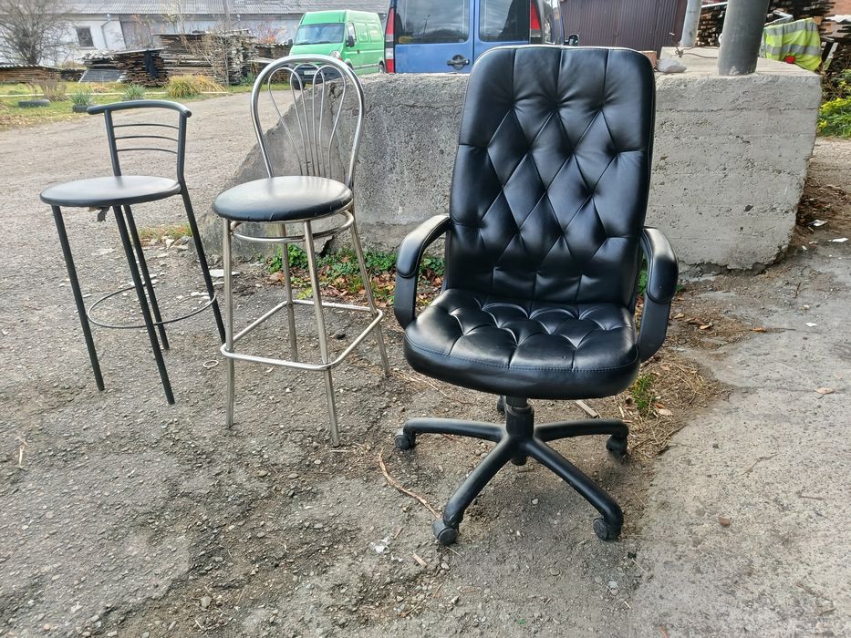 Крісла офісні і барні Розпродаж