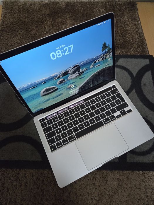 Macbook Pro 13 Touchbar M1 8GB/256GB