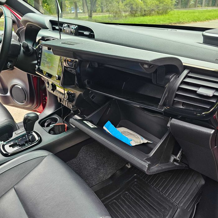 Toyota Hilux 2.8 D-4D Double Cab Invincible 4x4