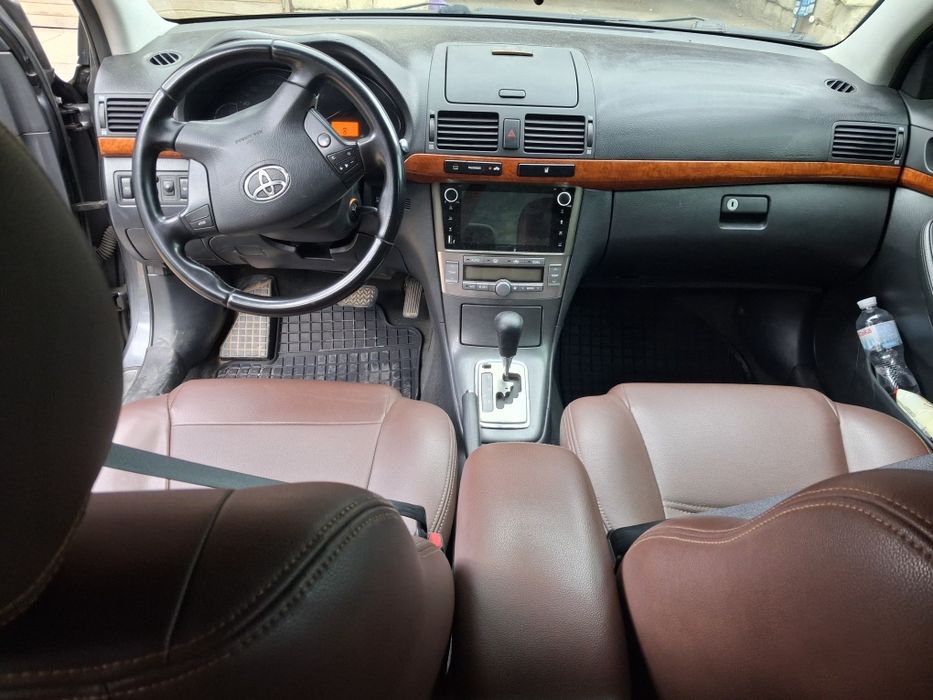 Продам Toyota Avensis Full у гарному стані,