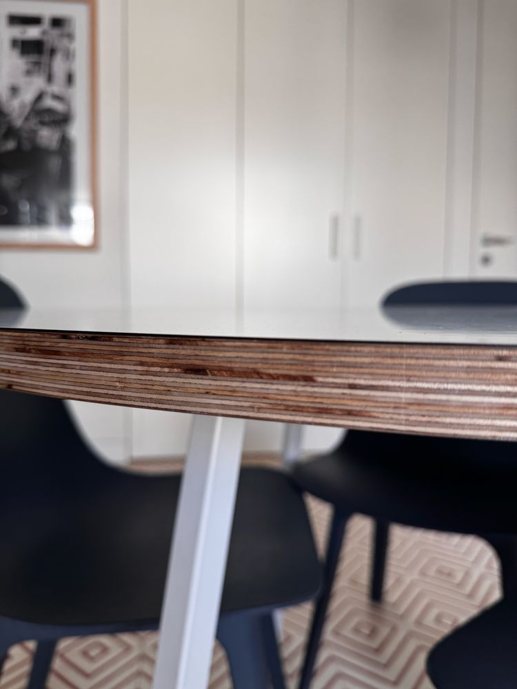 Mesa de Refeição / Jantar Redonda Hay