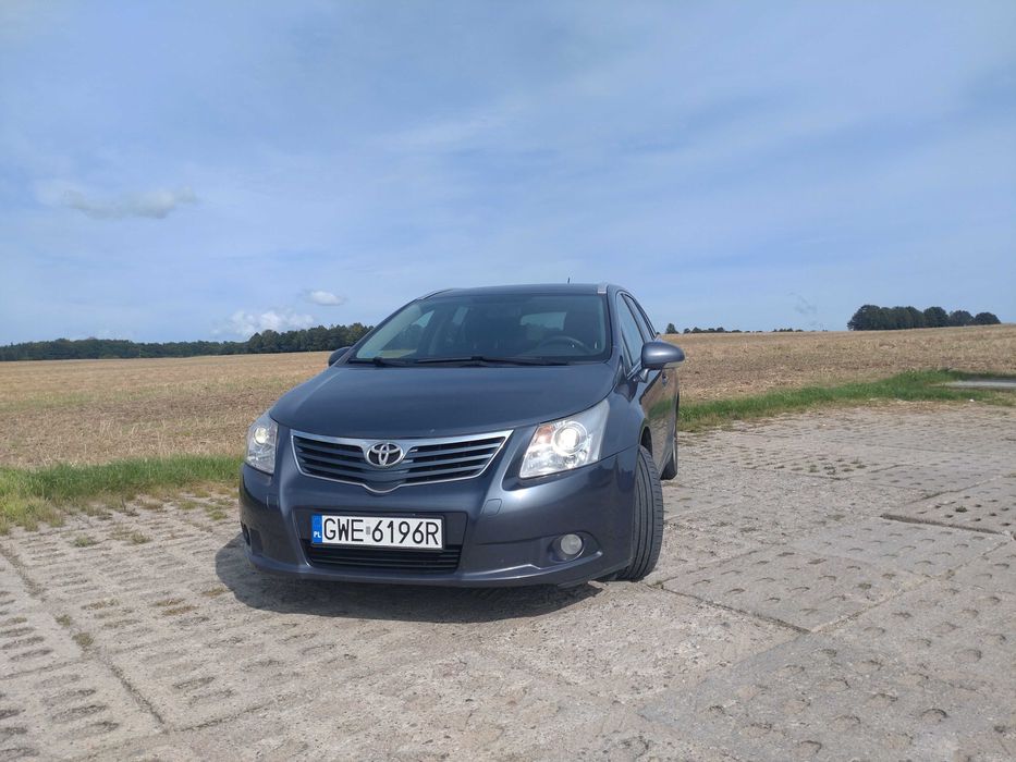 Toyota Avensis T27 Benzyna 1.8, kombi, Navigacja,czujniki