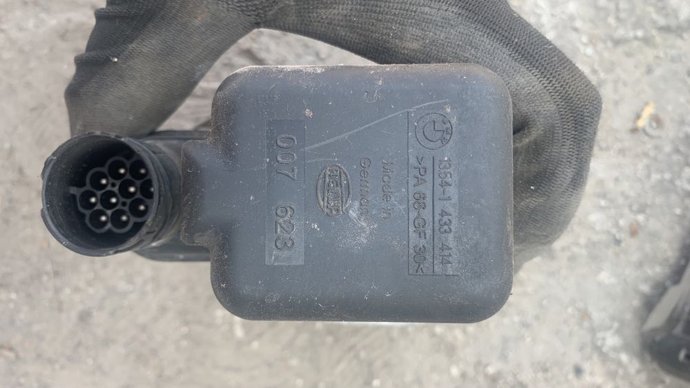 Дроссельная заслонка BMW E46 E39 E38 M52TU 1433414 hella 007623