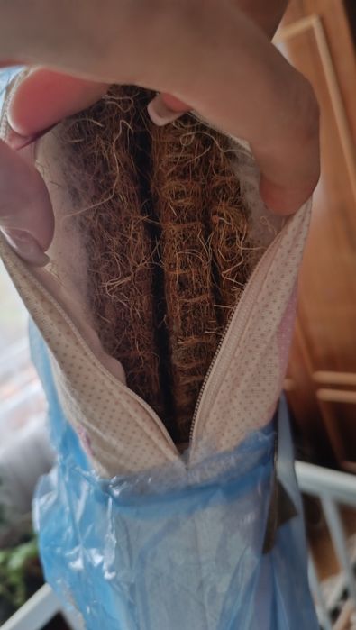 Дитяче дерев'яне ліжечко