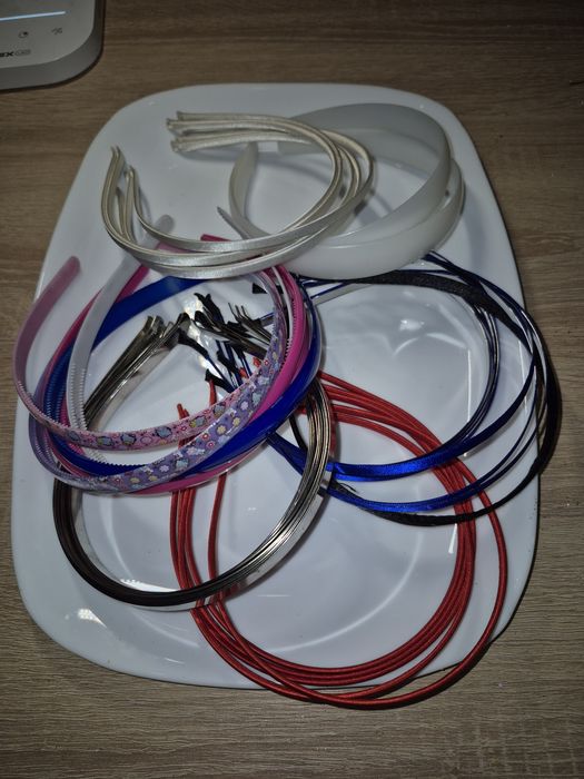 Обручі для волосся