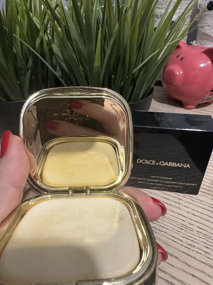 Puder w kamieniu Dolce&gabbana