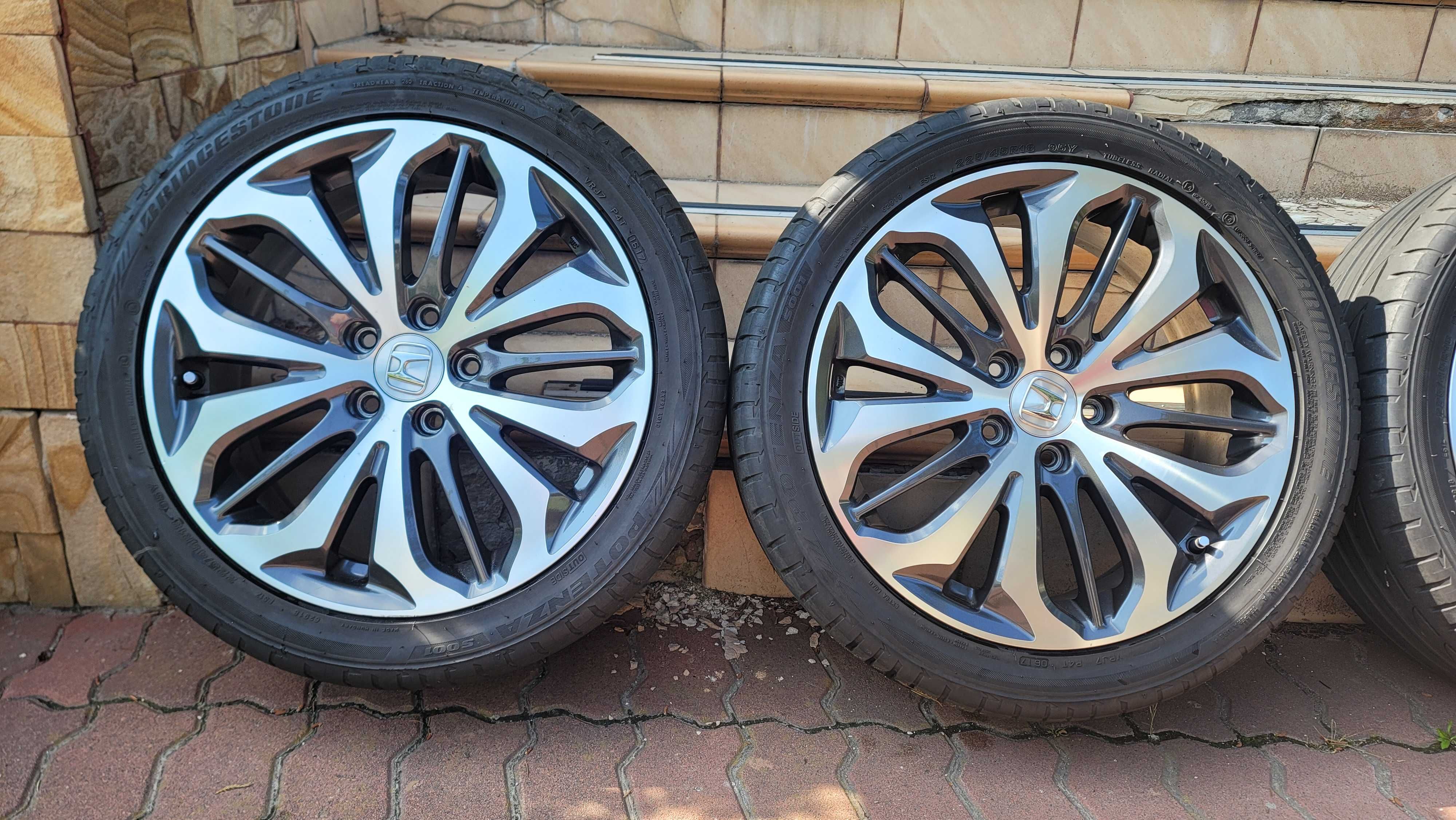 Продам диски Enkei R 18 з резиною 225/ 45 R18 bridgstone potenza