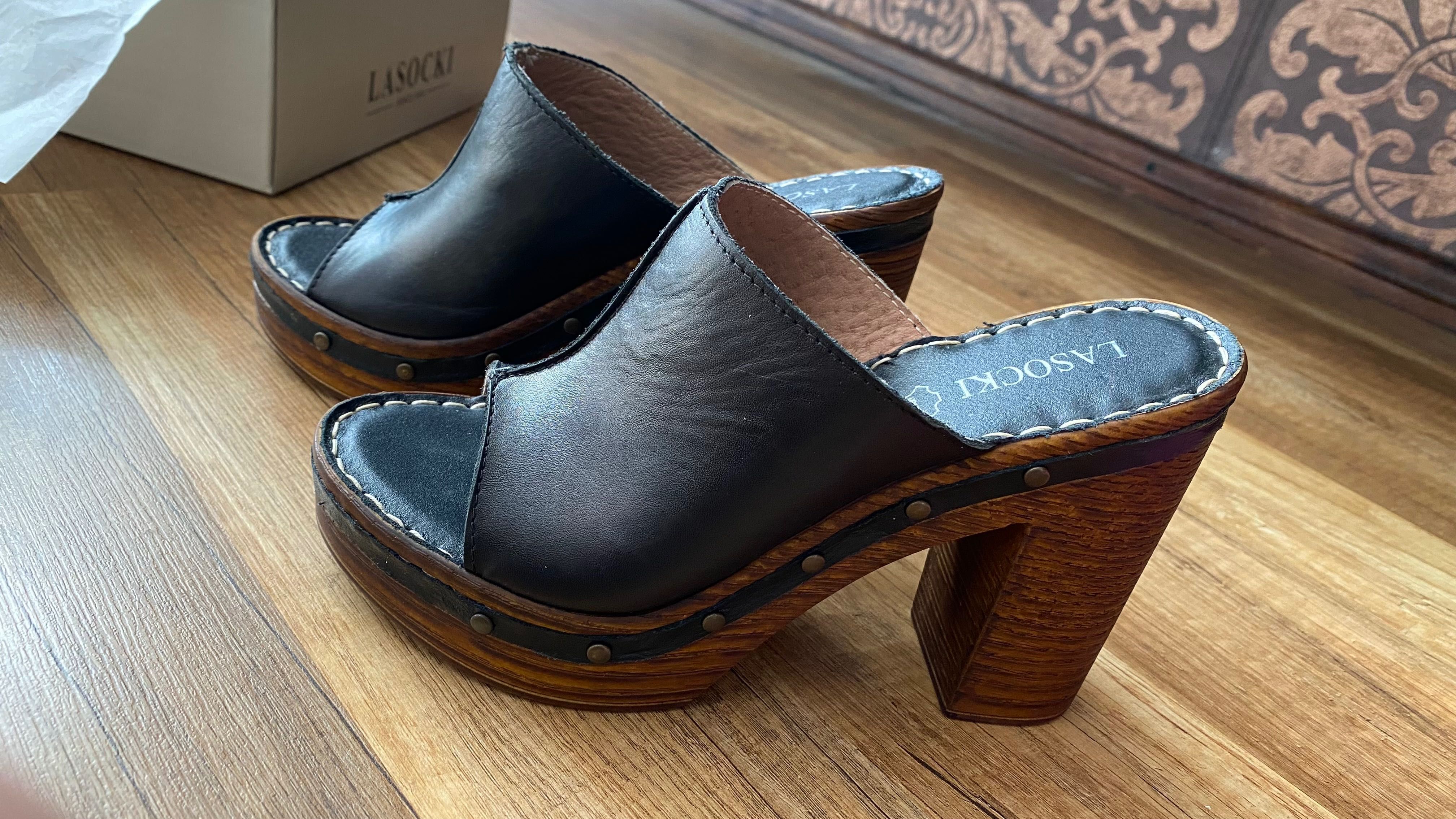 Nowe buty skórzane klapki Lasocki drewniaki z oryginalnym pudełkiem.