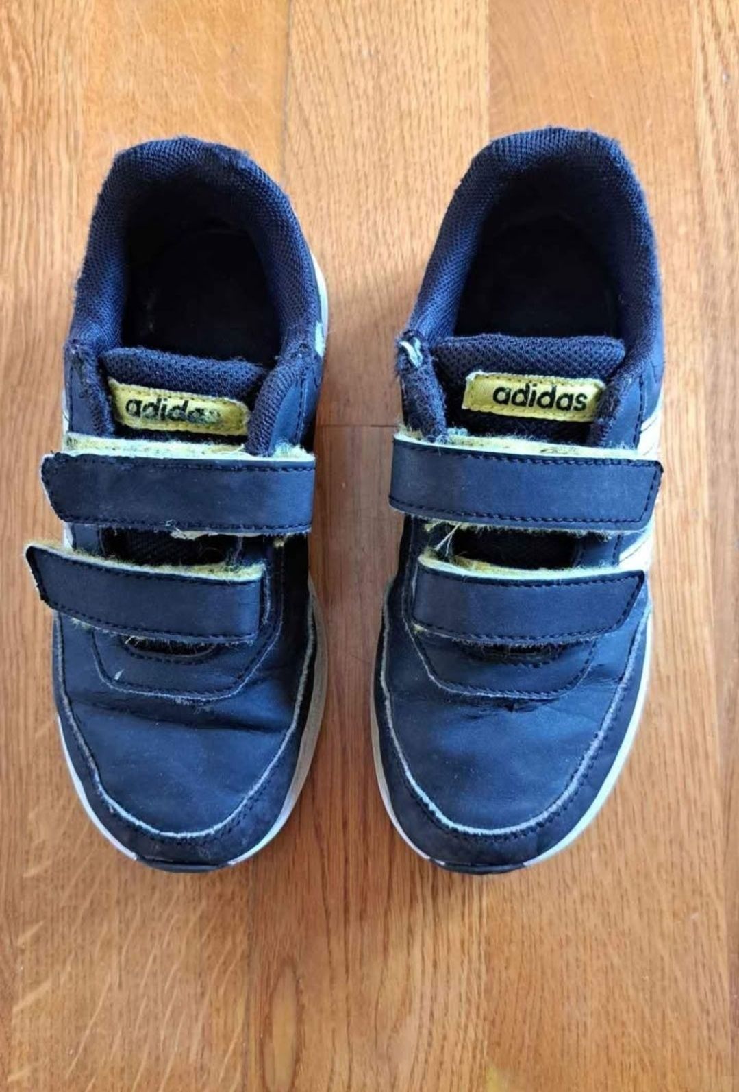 Ténis pretos Adidas criança