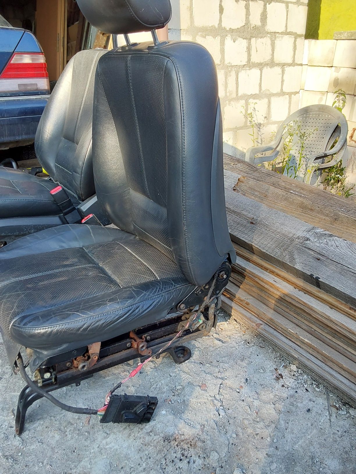 Fotele siedzenia do Mercedesa ML 320 komplet