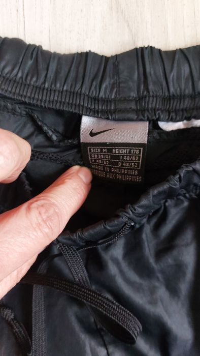 Czarne spodnie ortalionowe dresowe parachute baggy streetwear