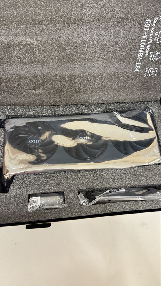 Відеокарта MSI GeForce RTX 5080 16G SHADOW 3X OC